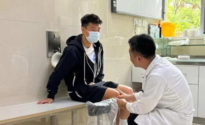 赛场上